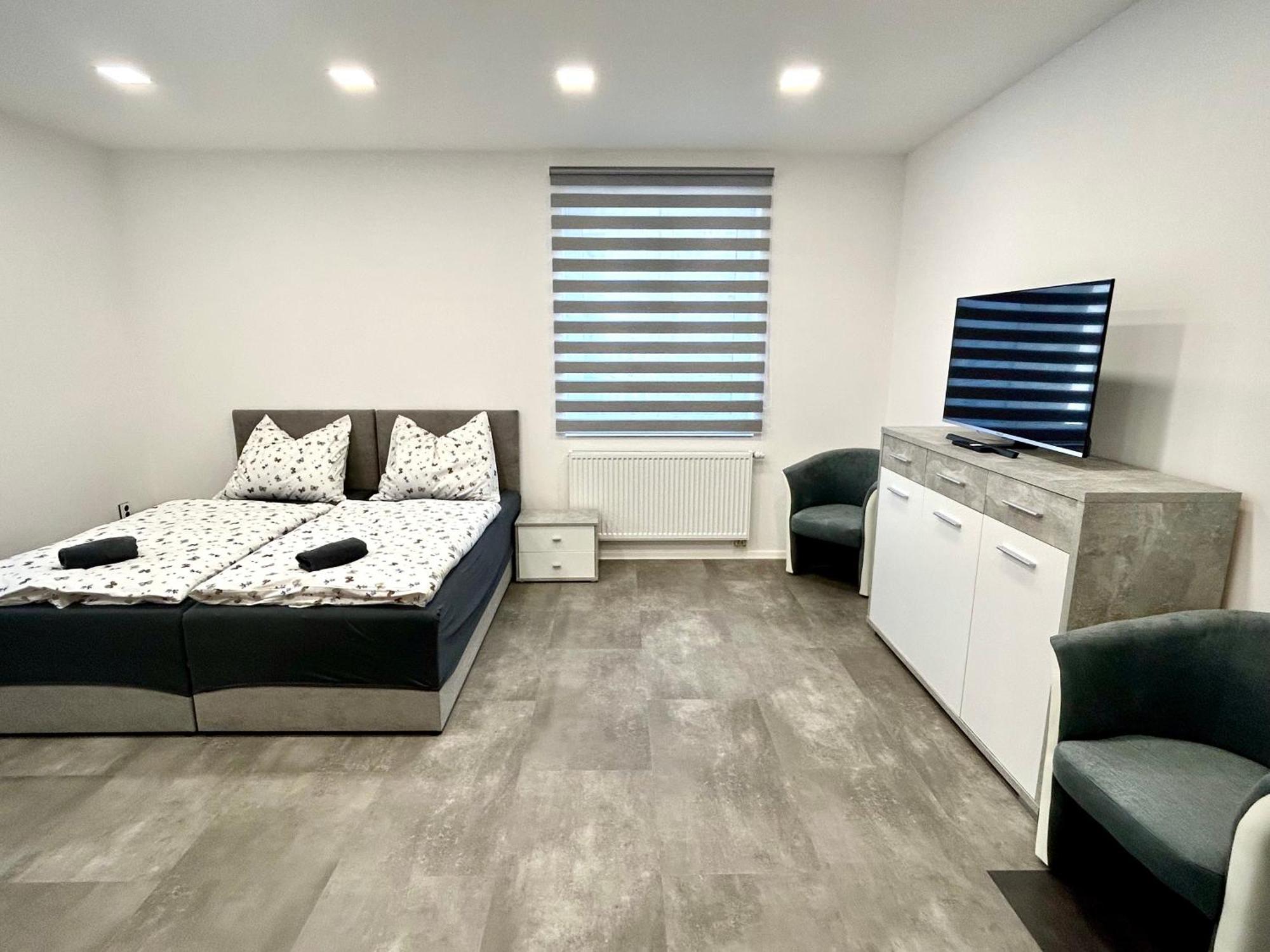 Apartmany Premium Se Soukromym Parkovanim Česká Lípa Dış mekan fotoğraf