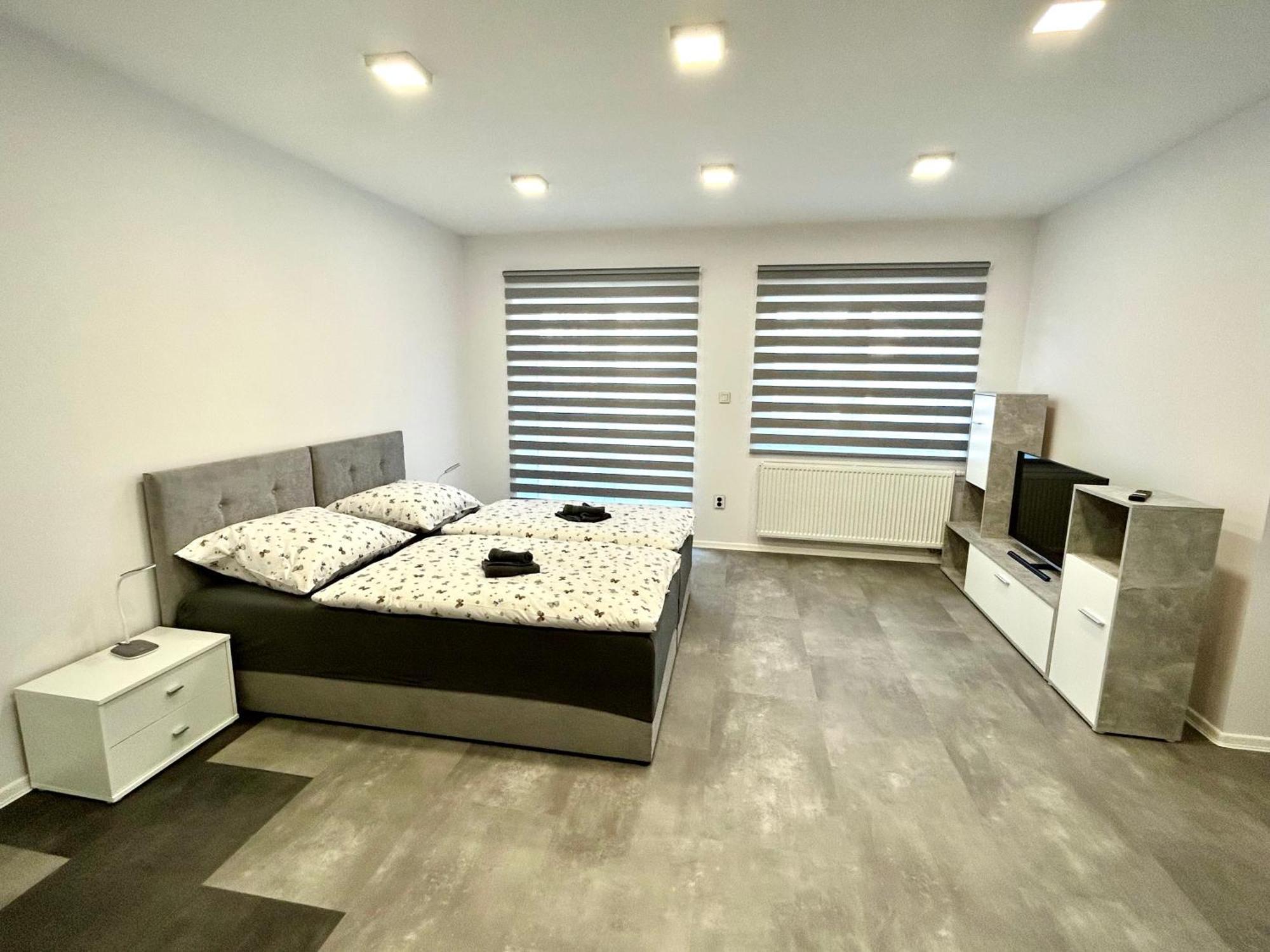 Apartmany Premium Se Soukromym Parkovanim Česká Lípa Dış mekan fotoğraf