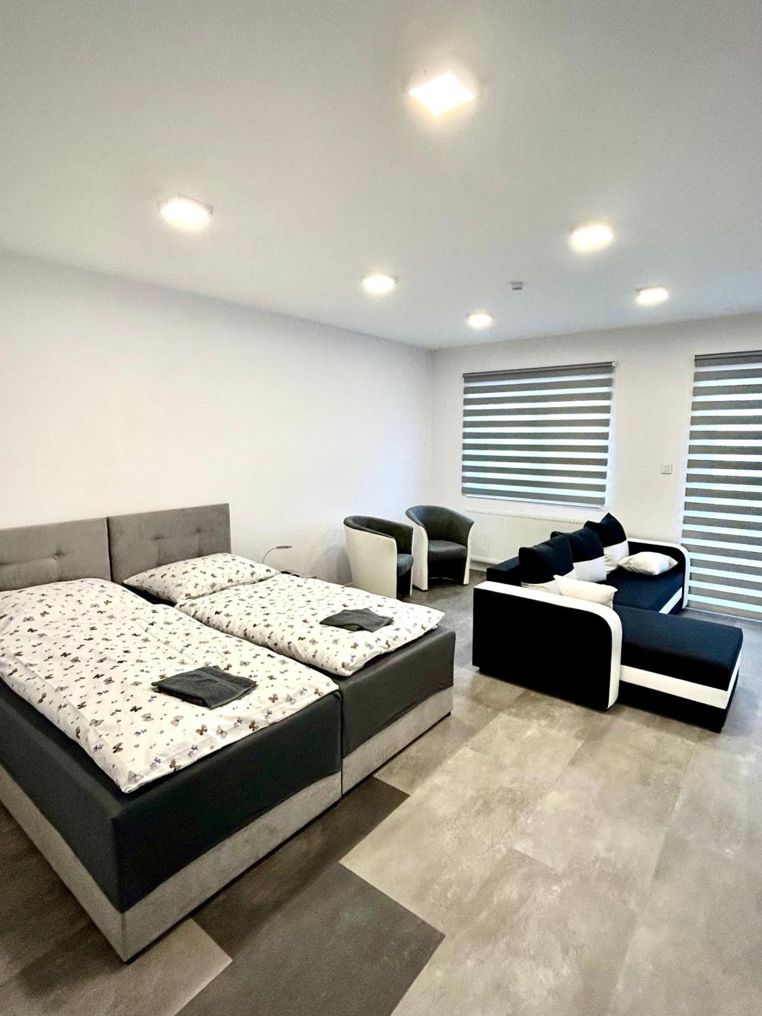 Apartmany Premium Se Soukromym Parkovanim Česká Lípa Dış mekan fotoğraf