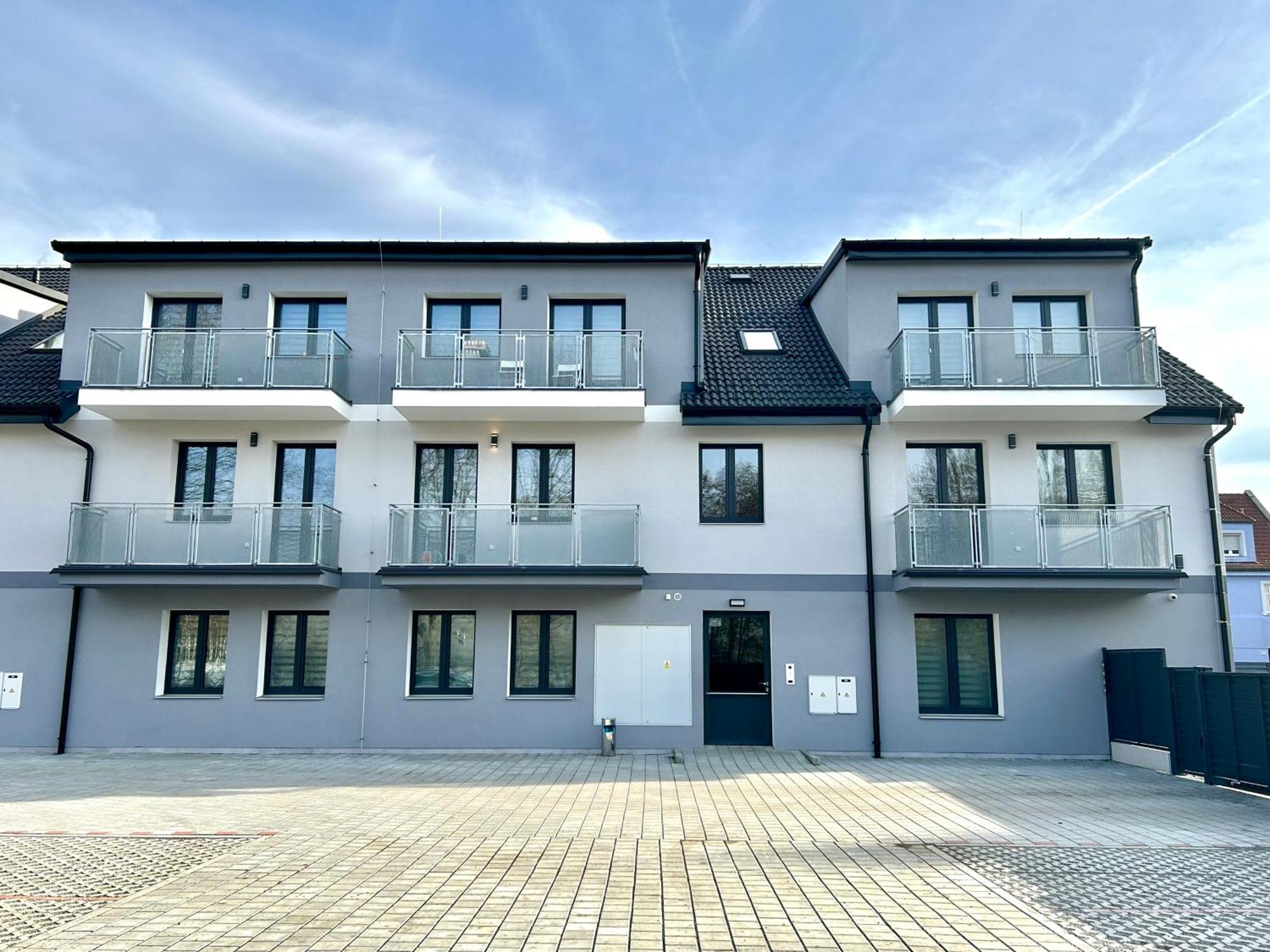 Apartmany Premium Se Soukromym Parkovanim Česká Lípa Dış mekan fotoğraf