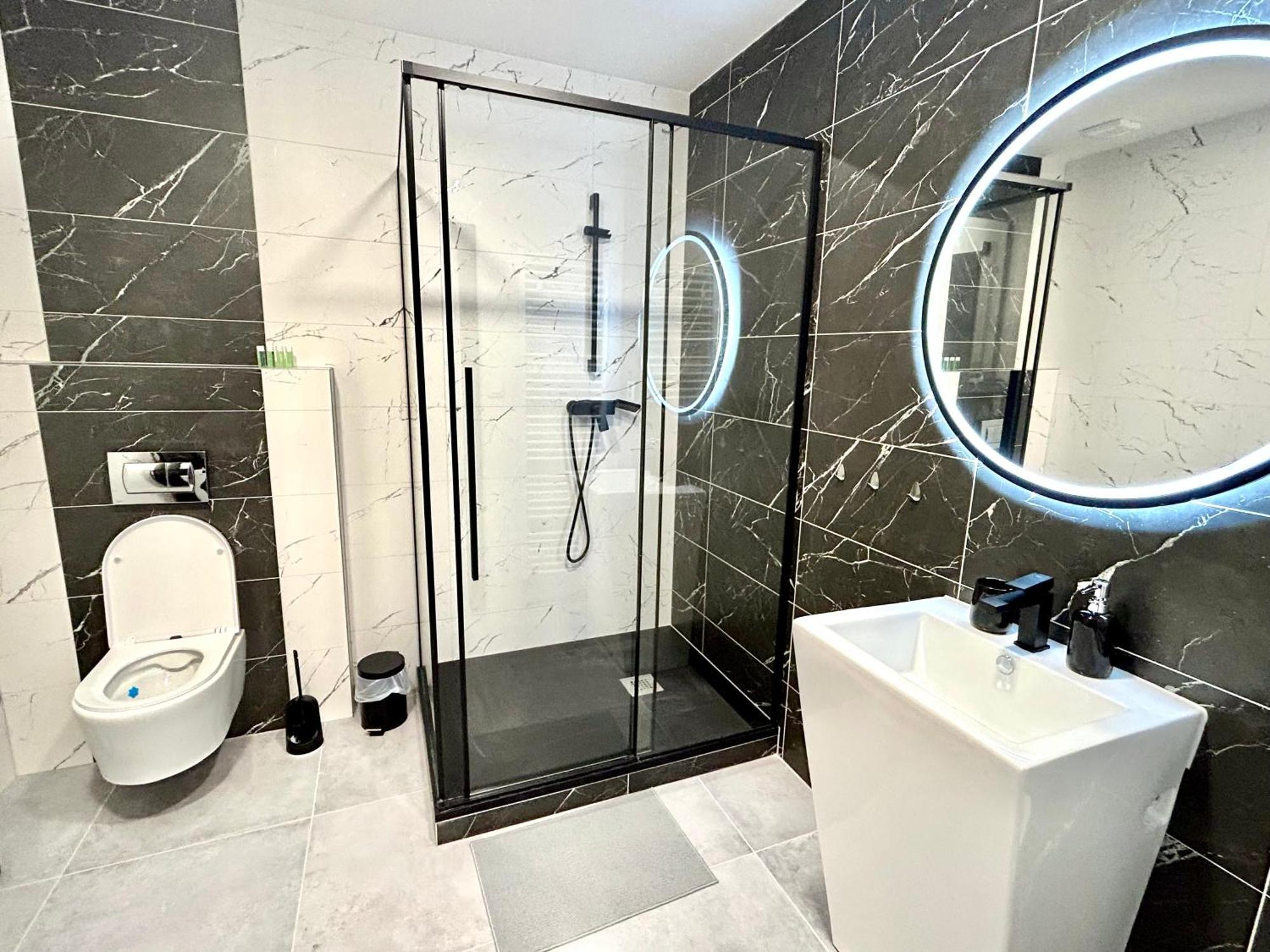 Apartmany Premium Se Soukromym Parkovanim Česká Lípa Dış mekan fotoğraf