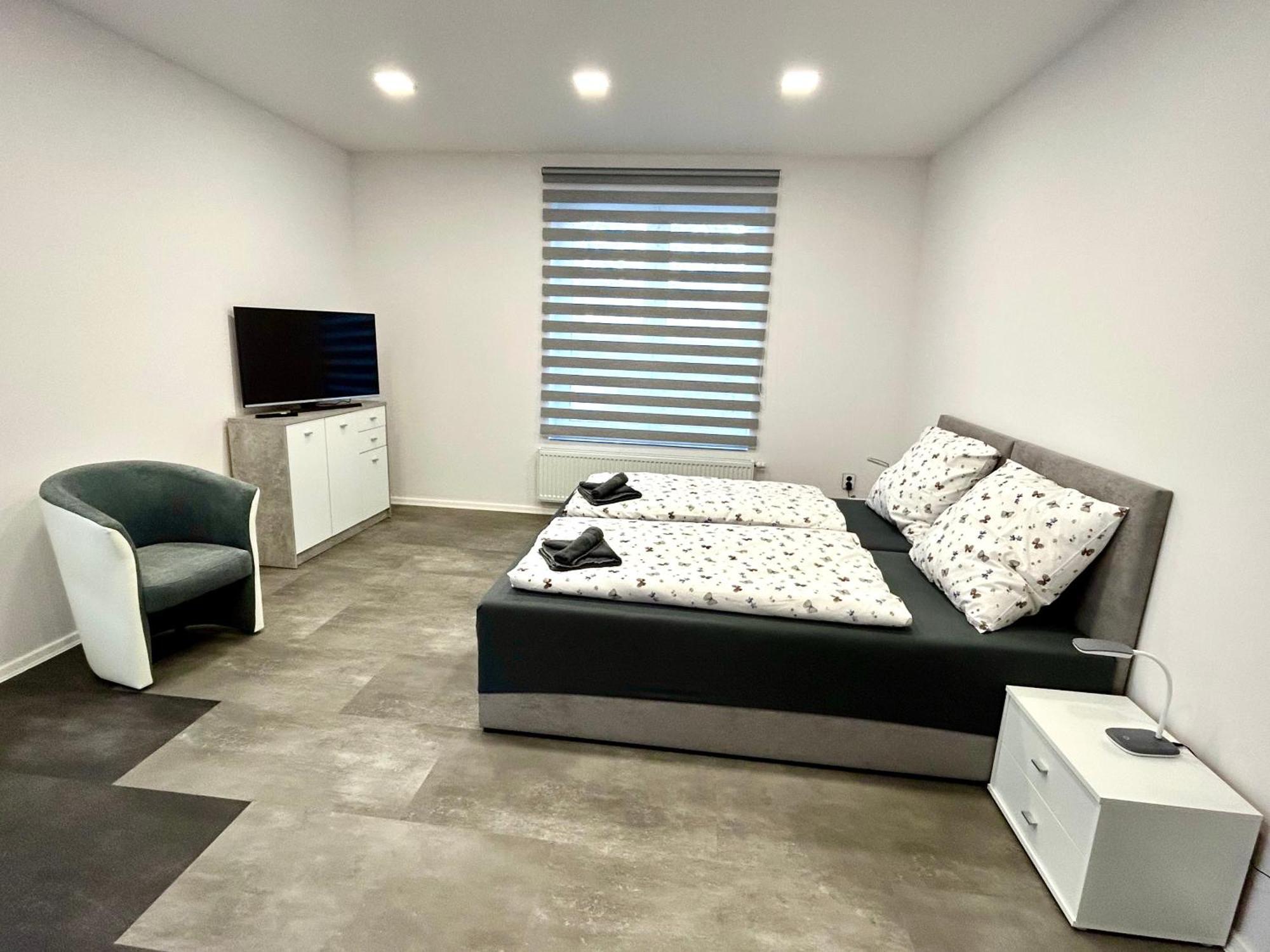 Apartmany Premium Se Soukromym Parkovanim Česká Lípa Dış mekan fotoğraf